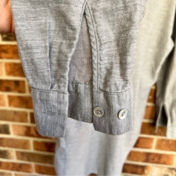 Aritzia Babaton EUC Utility Pocket Button Down Shirt Wool /Cotton Size L - Picture 7 of 9